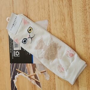 NWT Women's Novelty Socks White Cat, size 5-9